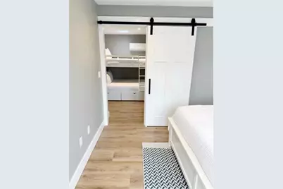 21 Warren Avenue #21, Middletown, RI 02842 - Photo 14