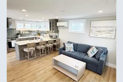 21 Warren Avenue #21, Middletown, RI 02842 - Photo 8