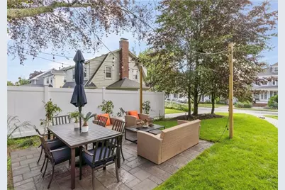 259 Gibbs Avenue #5, Newport, RI 02840 - Photo 1