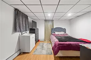 446 Budlong Rd, Cranston, RI 02920 - Photo 20