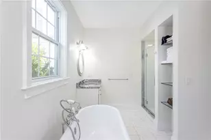 44 Wimbledon Cir, Portsmouth, RI 02871 - Photo 20