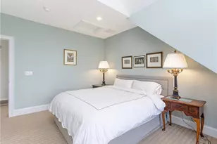 44 Wimbledon Cir, Portsmouth, RI 02871 - Photo 16