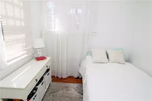 34 Bull St, Newport, RI 02840 - Photo 34