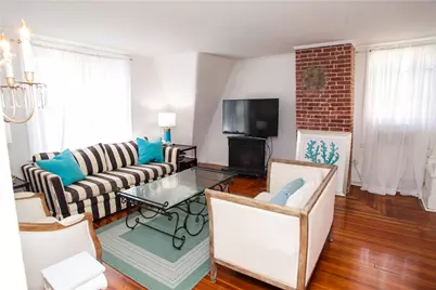 34 Bull Street, Newport, RI 02840 - Photo 4