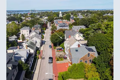 34 Bull Street, Newport, RI 02840 - Photo 2