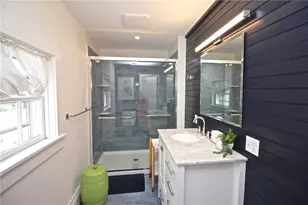 700 Thames St, Newport, RI 02840 - Photo 24