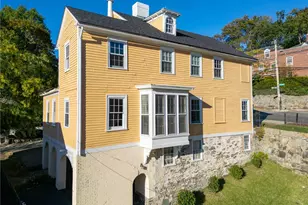 34 Congdon St, Providence, RI 02906 - Photo 2