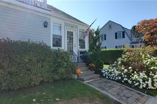 18 Palmer St, Newport, RI 02840 - Photo 1