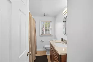 776 Plainfield St, Providence, RI 02909 - Photo 18