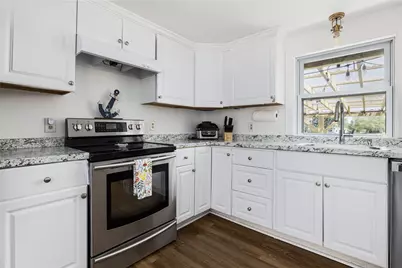 340 Old Mill Lane, Portsmouth, RI 02871 - Photo 6