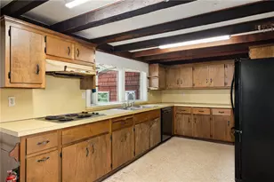 1289 S Rd, East Greenwich, RI 02818 - Photo 8