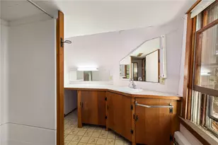 1289 S Rd, East Greenwich, RI 02818 - Photo 18