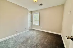 52 Bedlow Ave, Newport, RI 02840 - Photo 20