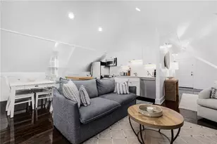 8 Brenton Rd, Newport, RI 02840 - Photo 8