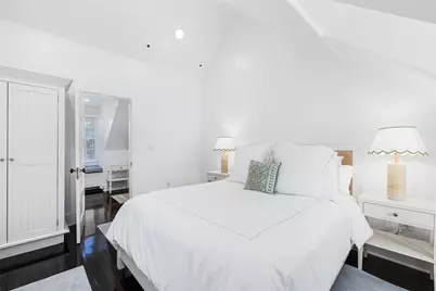 8 Brenton Road #3, Newport, RI 02840 - Photo 4