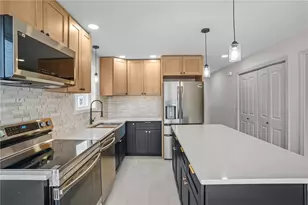 53 Comstock Ave, Providence, RI 02907 - Photo 10