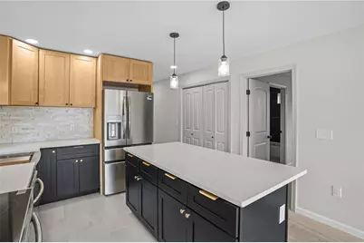 53 Comstock Avenue, Providence, RI 02907 - Photo 12