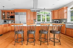 51 Reservoir Rd, Cumberland, RI 02864 - Photo 10