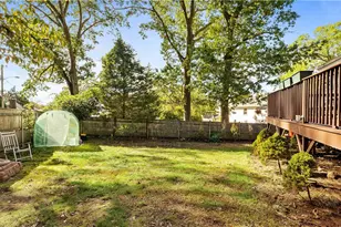 25 Mills Dr, Johnston, RI 02919 - Photo 42