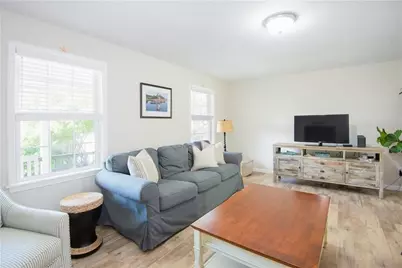 663 Aquidneck Avenue, Middletown, RI 02842 - Photo 8