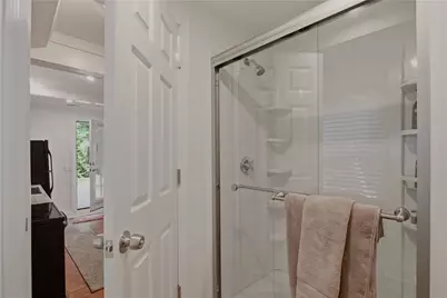 554 East Main Road, Middletown, RI 02842 - Photo 14