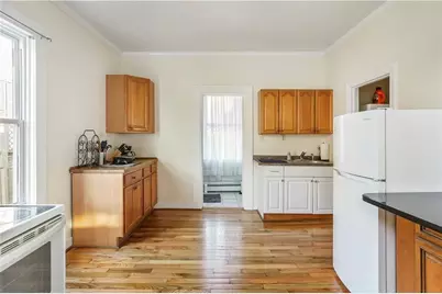 32 Ann Street #1, Newport, RI 02840 - Photo 8