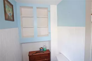 32 Ann St, Newport, RI 02840 - Photo 16