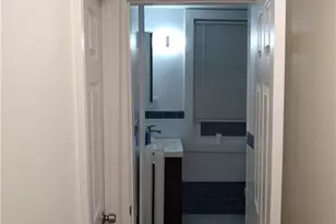 27 Mt Vernon St, Newport, RI 02840 - Photo 20