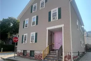 27 Mt Vernon St, Newport, RI 02840 - Photo 1