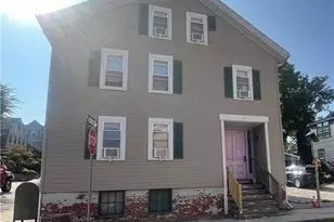 27 Mt Vernon St, Newport, RI 02840 - Photo 2