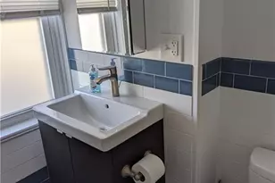 27 Mt Vernon St, Newport, RI 02840 - Photo 28