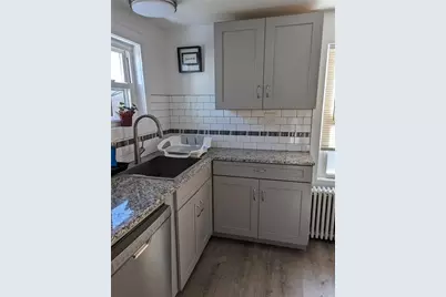 27 Mount Vernon Street #2, Newport, RI 02840 - Photo 10