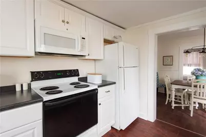 11 Brewer Street, Newport, RI 02840 - Photo 8