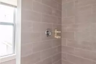 11 Brewer St, Newport, RI 02840 - Photo 16