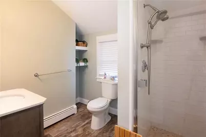 391 Aquidneck Avenue, Middletown, RI 02842 - Photo 8