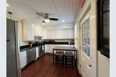 5 Elliot Place #1, Newport, RI 02840 - Photo 2