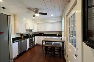 5 Elliot Pl, Newport, RI 02840 - Photo 2