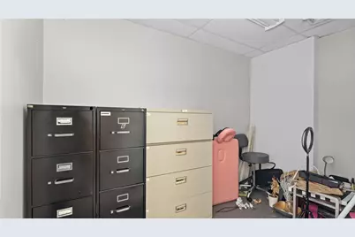 1429 Warwick Avenue, Warwick, RI 02888 - Photo 16