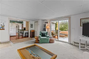 129 Bliss Mine Rd, Newport, RI 02840 - Photo 28