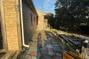 8 Campion Ave, Tiverton, RI 02878 - Photo 4