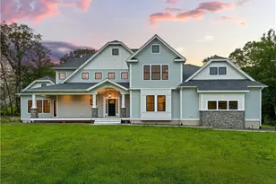 105 Princess Pine Dr, East Greenwich, RI 02818 - Photo 1