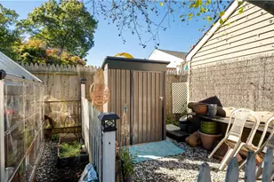 224 Palace Ave, Warwick, RI 02886 - Photo 32