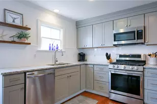 45 Second St, Newport, RI 02840 - Photo 10