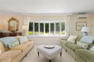 553 Bellevue Ave, Newport, RI 02840 - Photo 8