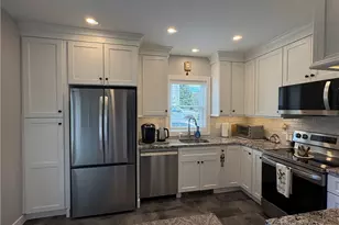 65 Maple Ave, Middletown, RI 02842 - Photo 12