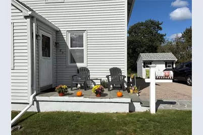 65 Maple Avenue, Middletown, RI 02842 - Photo 2