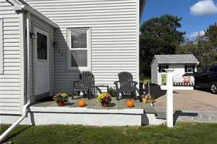 65 Maple Ave, Middletown, RI 02842 - Photo 2