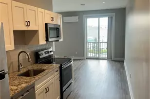 128 Dean St, Providence, RI 02903 - Photo 2