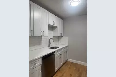 65 Oaklawn Avenue #75-114, Cranston, RI 02920 - Photo 4
