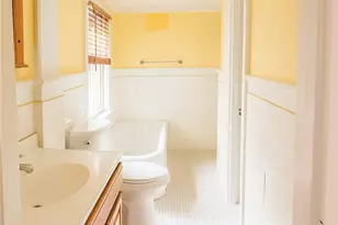 61 Whitmarsh St, Providence, RI 02907 - Photo 22